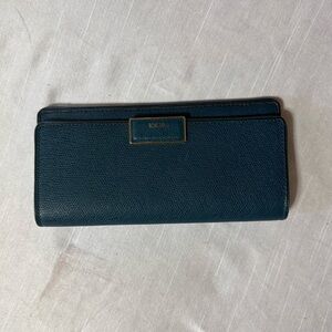 Tumi Sinclair Envelope Wallet Teal Leather Snap NWOT